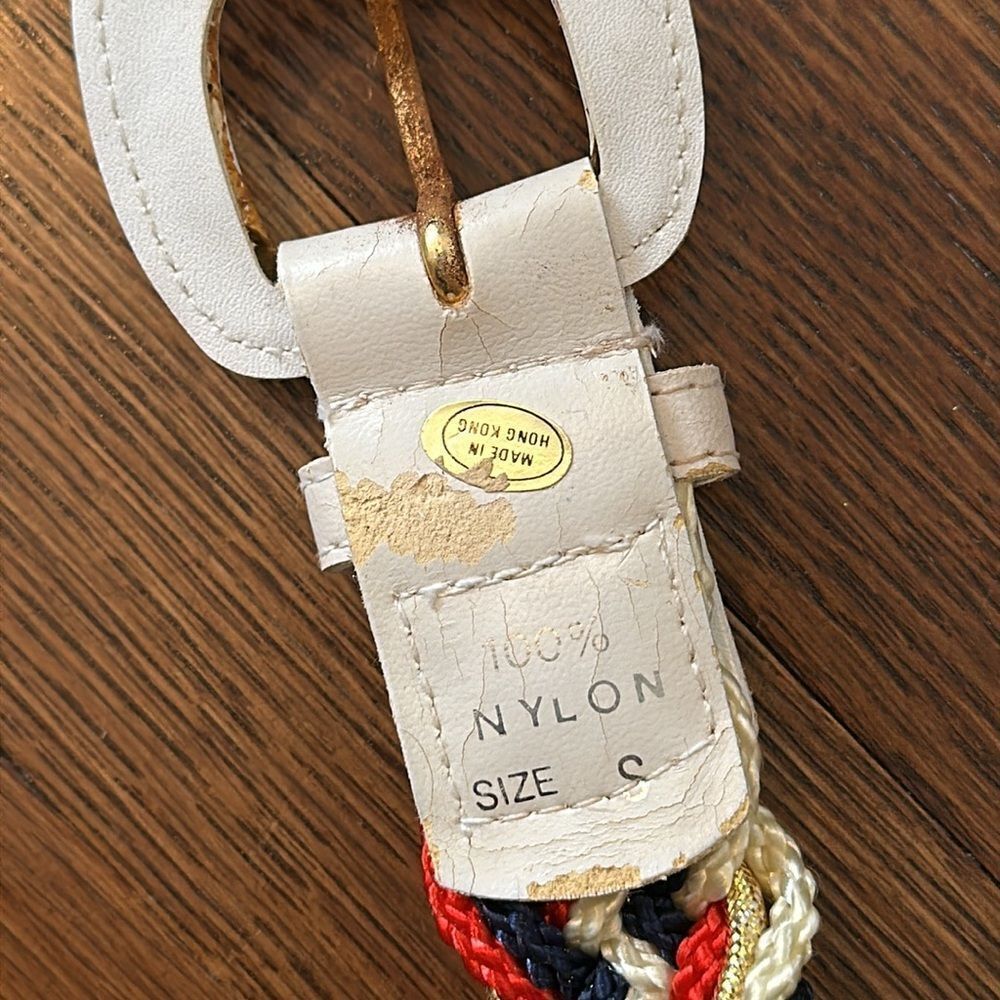 Vintage 70s red, white, navy blue & gold woven nylon cord belt - Picture 6 of 8